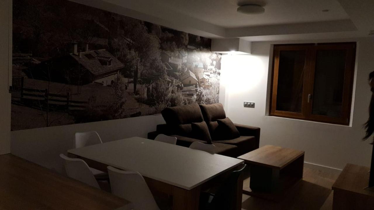 Aldeas De Ezcaray Aparthotel Exteriör bild